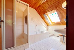 09_Dachgeschoss_Badezimmer