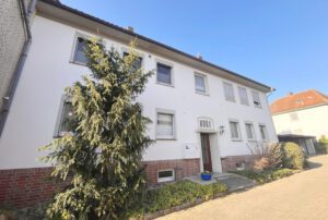 01_Haus_Front