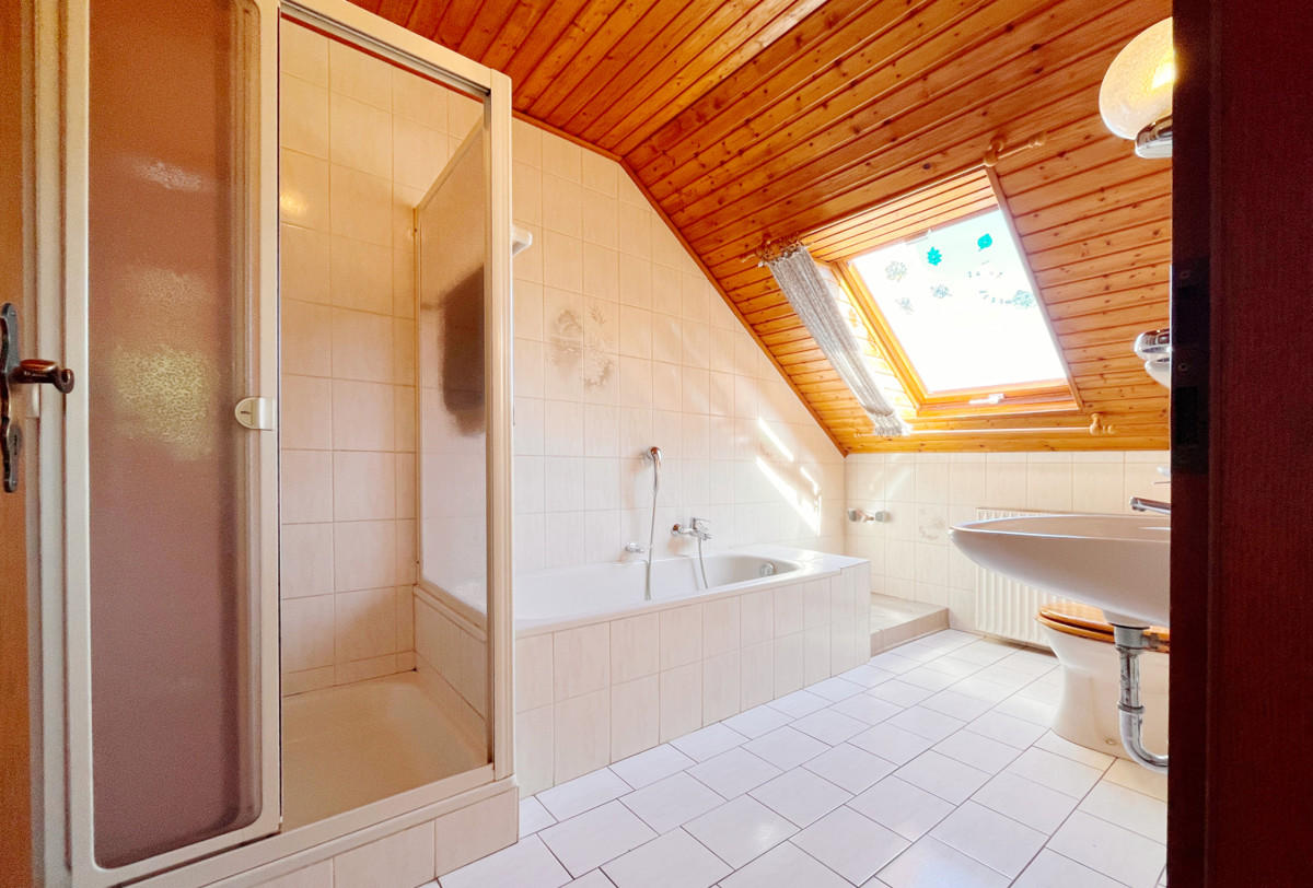 09_Dachgeschoss_Badezimmer