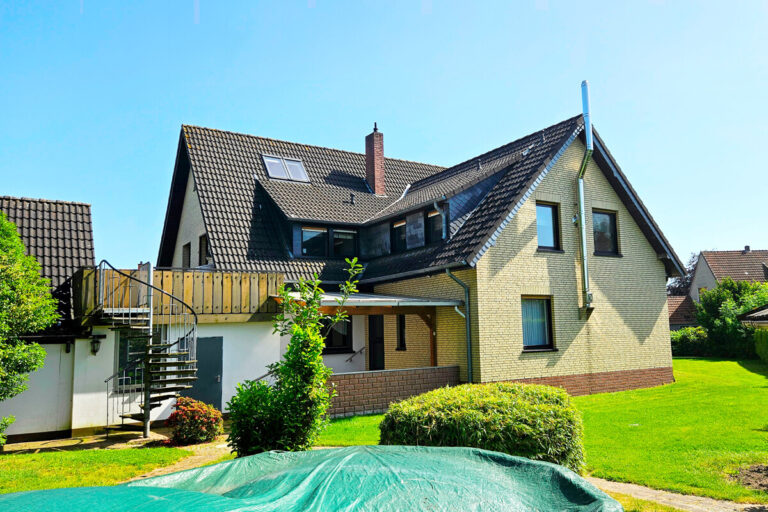 X Haus_Garten.jpg