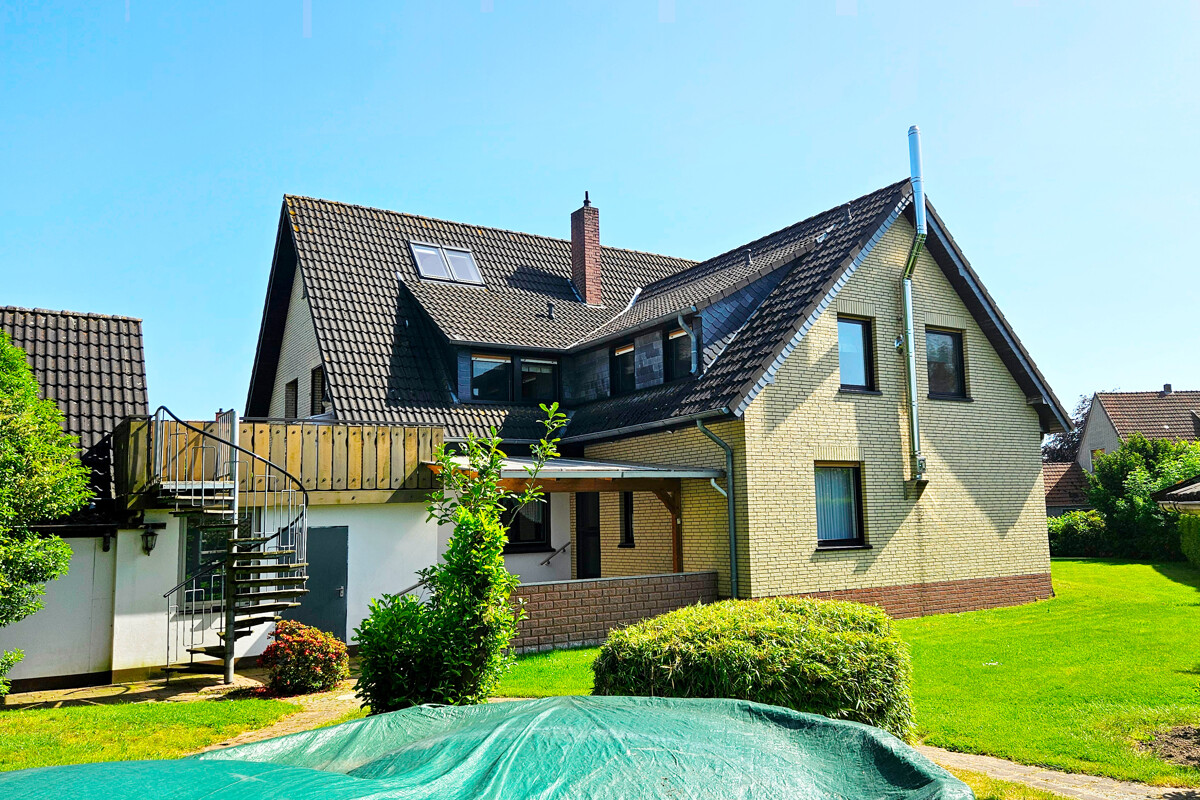 X Haus_Garten.jpg