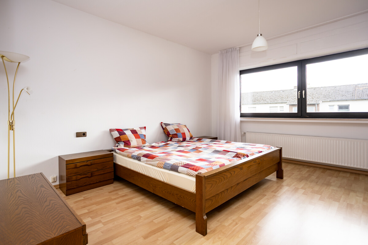 X_Schlafzimmer_1_OG