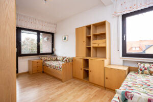 X_Schlafzimmer_2_OG